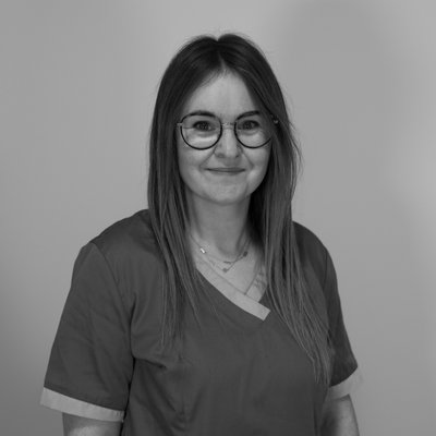 Portret van Sara Van Eynde, tandartsassistente bij De Krokodil